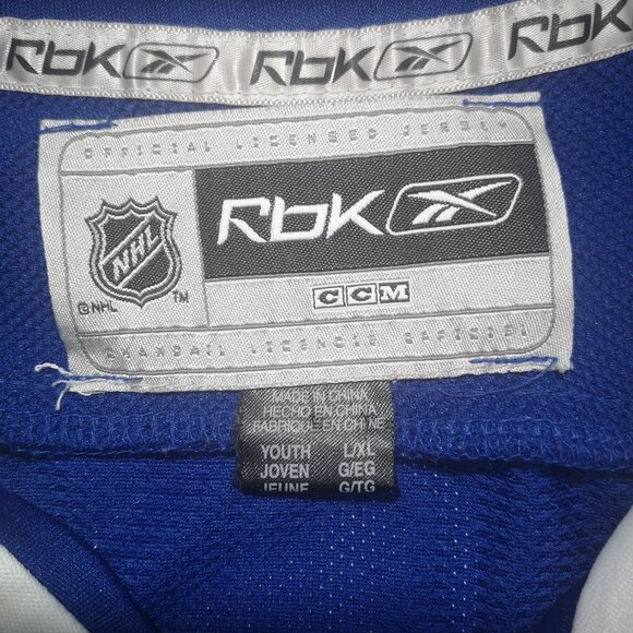 Reebok Youth's Size L/XL Vancouver Canucks NHL V-neck Jersey - Picture 3 of 12